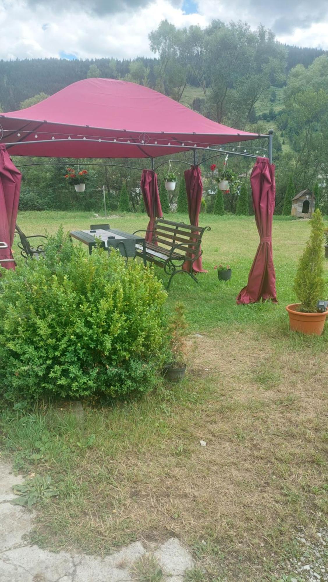 Serbeca Brosteni Exterior foto